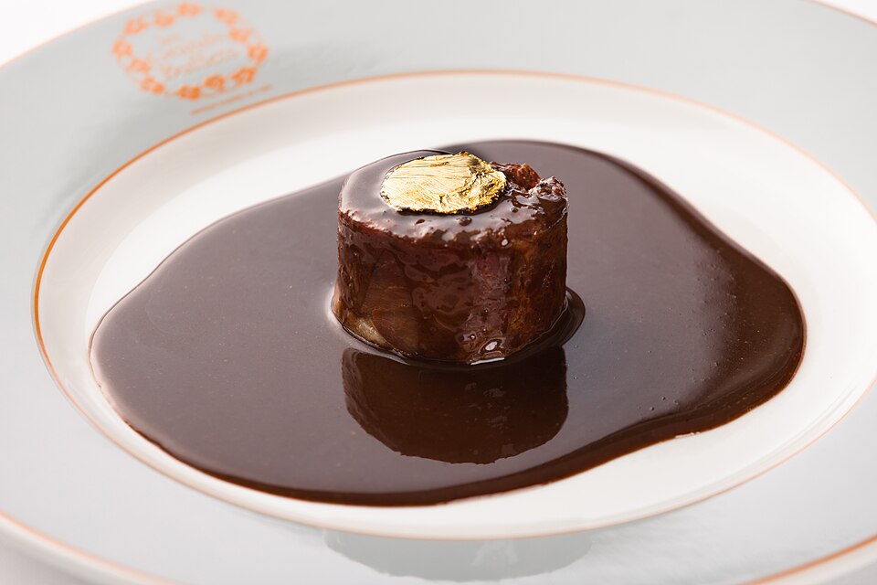 Lièvre à la royale, sauce vanille et rhum