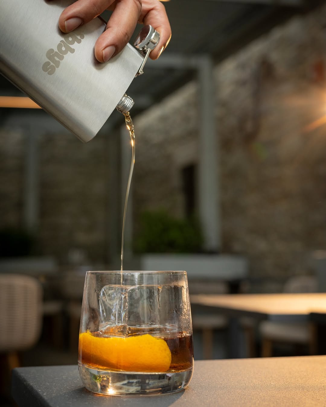 Old Fashioned vanille fumée, cocktail artisanal